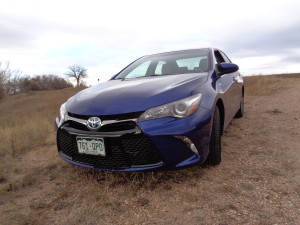 The 2015 Toyota Camry Hybrid SE. (Photo by Bud Wells)