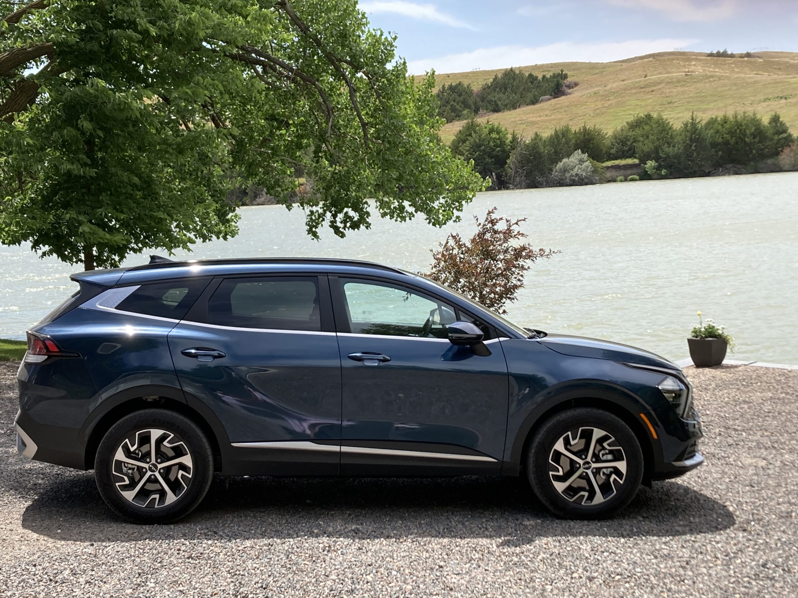 Kia visits Nebraska in all-new ‘23 Sportage Hybrid | Bud Wells